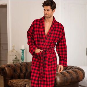 Alexander Del Rossa hooded fleece/ Plush Bath Robe size Large. EUC